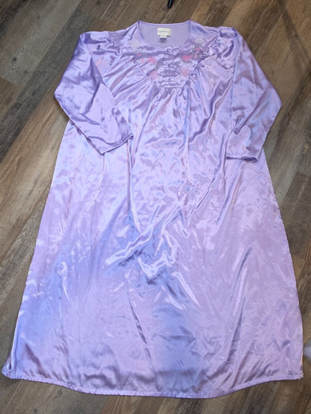 Comfort Choice Lavender Satin Long Sleeve Nightgown Plus Size 1X Embroidery